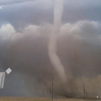 VIDEO: Deadly tornado hits southeast Missouri