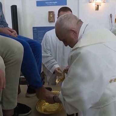 VIDEO: Pope Francis presides over Holy Thursday mass