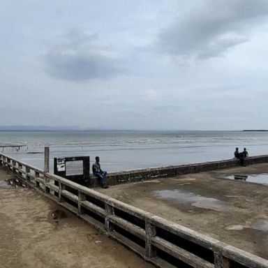 VIDEO: Cyclone forces evacuations in Myanmar and Bangladesh