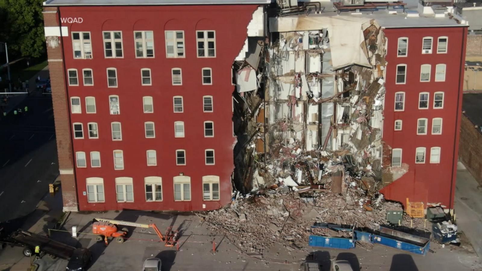 Iowa building collapse - Good Morning America