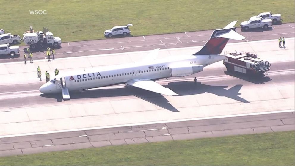 Video Delta flight makes emergency landing without gear ABC News