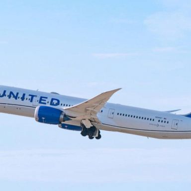 VIDEO: Unruly passenger causes United Airlines flight to be diverted