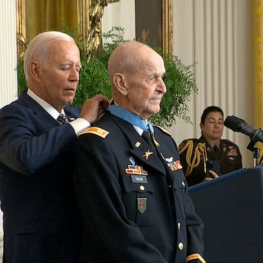 VIDEO: Vietnam veteran pilot awarded Medal of Honor