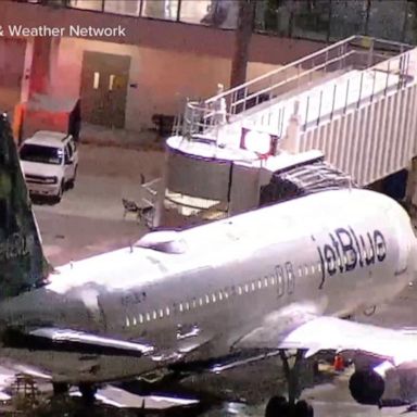 VIDEO: JetBlue passengers injured during heavy turbulence