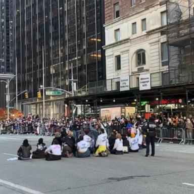 VIDEO: Pro-Palestinian protesters disrupt Macy’s Thanksgiving Day Parade