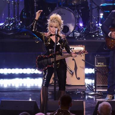 VIDEO: Dolly Parton makes history