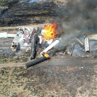 VIDEO: Train derails near Gallup, New Mexico