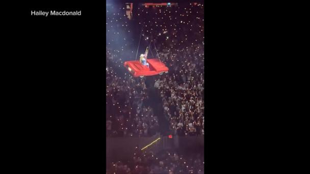 Video shows scary malfunction at Beyoncé concert 