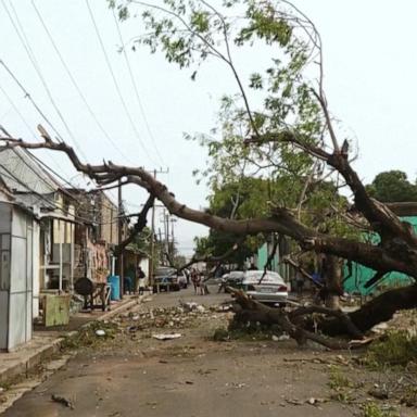 VIDEO: Hurricane Beryl churning toward Mexico after hammering Cayman Islands 