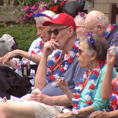 VIDEO: Highland Park holds parade for the first time following mass shooting 