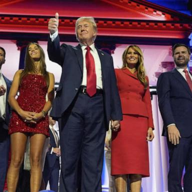 VIDEO: Trump and Vance campaign together for the 1st time 