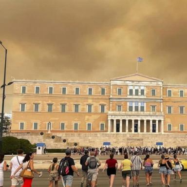 VIDEO: Greece wildfire races toward Athens, forces mass evacuations 