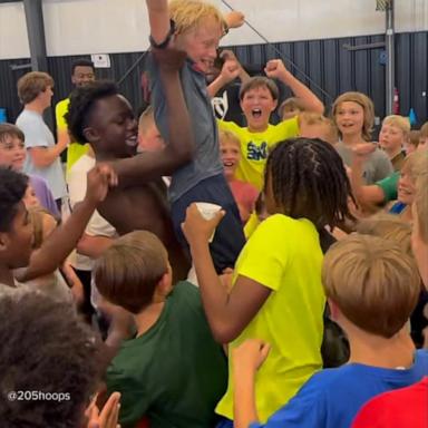 VIDEO: Basketball campers give crazy feel-good reaction to their campmate singing skills 