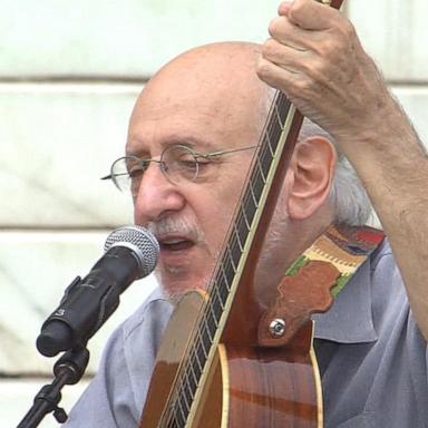 VIDEO: Peter Yarrow, of the folk trio Peter, Paul and Mary, dies at age 89 