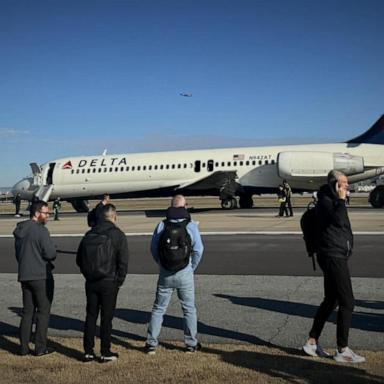 VIDEO: Cabin smoke on Delta plane forces passengers to evacuate 