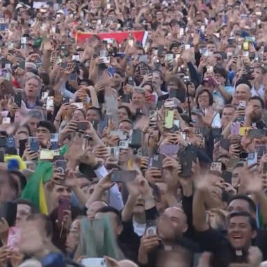 VIDEO: Thousands pack St. Peter's Square to see pontiff emerge