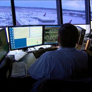 VIDEO: Another Newark airport equipment outage grounds flights