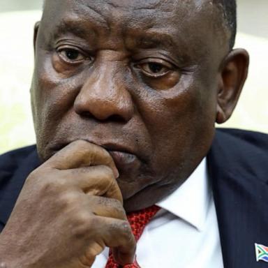VIDEO: Trump pushes false claims of 'white genocide' in South Africa in Oval Office meeting