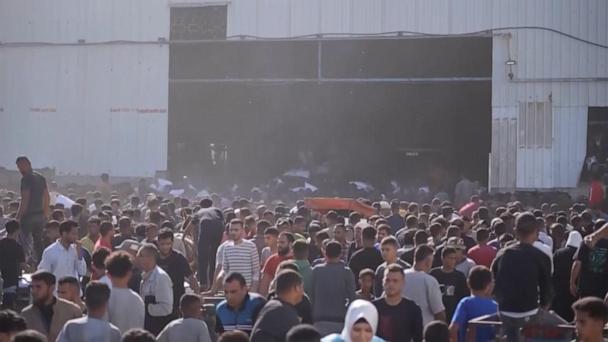 Hundreds storm food warehouse in Gaza amid humanitarian crisis