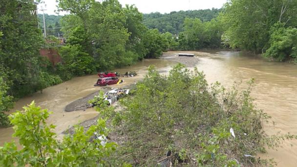 6 killed in West Virginia amid flash flood emergency