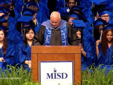 WATCH:  David Muir shares Texas high school principal's surprise from graduating class