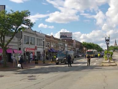 WATCH:  Crowd holds carjacking suspect