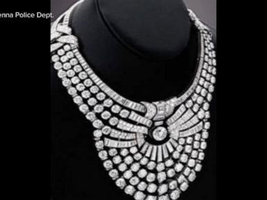 WATCH:  International manhunt for alleged diamond thieves: Police