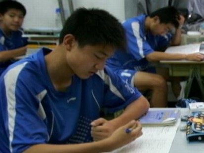 VIDEO: ABCs Clarissa Ward talks to two different students at a Beijing high school