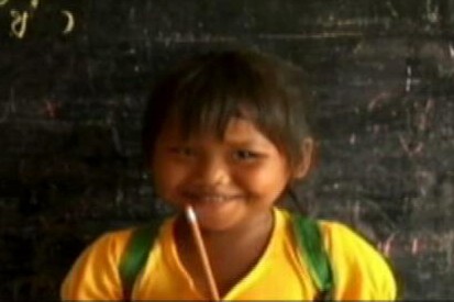 VIDEO: Unique charity builds schools for impoverished children around the world.