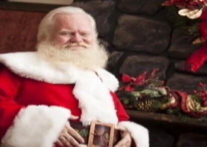 VIDEO: Carl Anderson has been Santa Claus at the same Dallas mall for two decades.