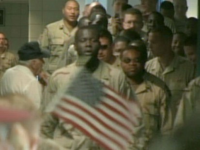 VIDEO: Americans Greet Soldiers as They Come Home