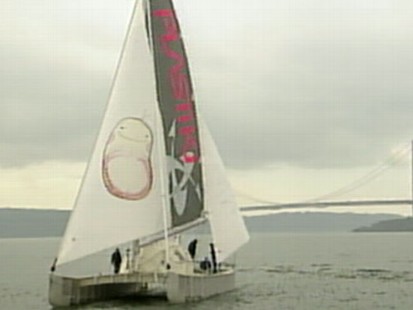 VIDEO: Trash Boat: Ship Made of Recycled Bottles Prepares to Sail Pacific Ocean