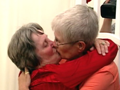 Conn. Judge Condones Same-Sex Marriage