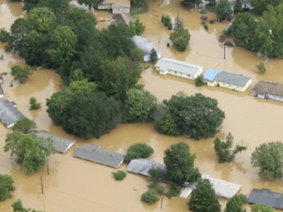 VIDEO: Flood waters in the South