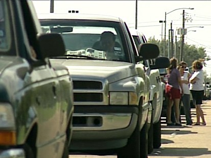 Evacuees Stuck in Traffic