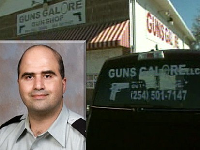VIDEO: How alleged Fort Hood shooter bought a gun