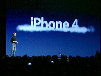 VIDEO: Apple CEO had to stop the presentation because the WiFi network was overloaded.