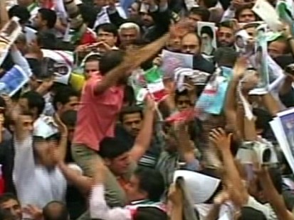 VIDEO:Massive Protests in Iran