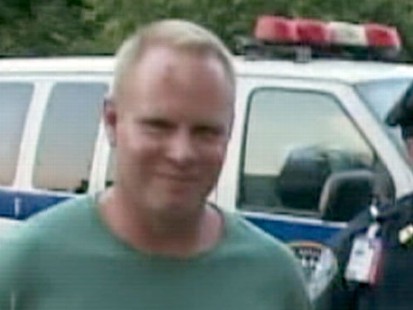 VIDEO: JetBlue Flight Attendant: Folk Hero or Hoax Hero?