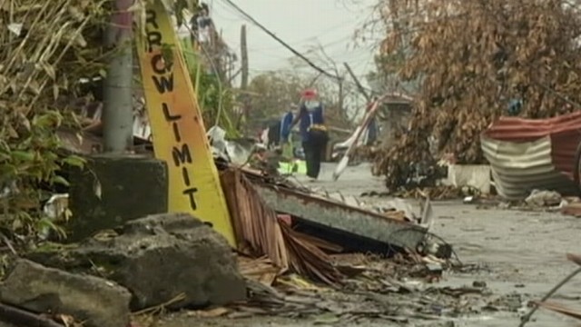 Video Victims Of Typhoon Haiyan In The Philippines Desperate For ...