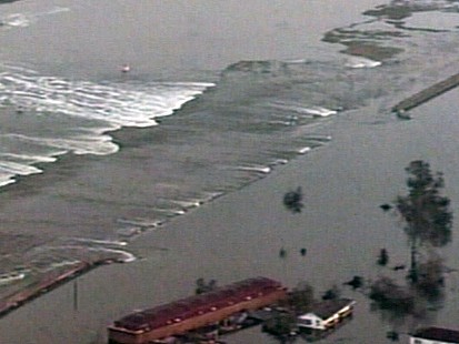 VIDEO: Army Corps of Engineers Faulted During Hurricane