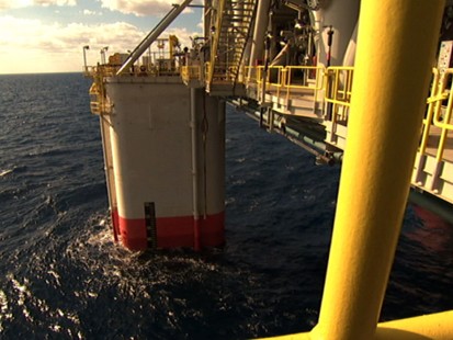 VIDEO: Oil Rigs Dig Under the Ocean