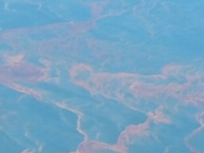 VIDEO: Natural Gas Leaks from Oil Spill Site