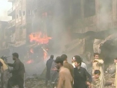 VIDEO: Clinton in Pakistan Same Day as Attack