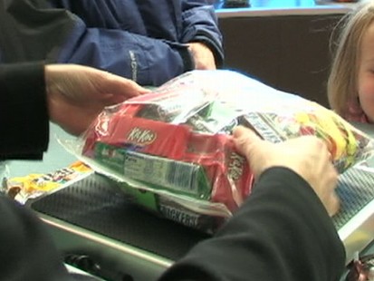 VIDEO: One man decides to bring a little Halloween spirit to Americas heroes overseas.