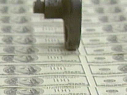 VIDEO: David Muir on the possibility of the economy slowing again.