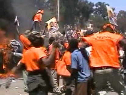 VIDEO: Kenyans say corrupt leaders dont deserve visit from Obama