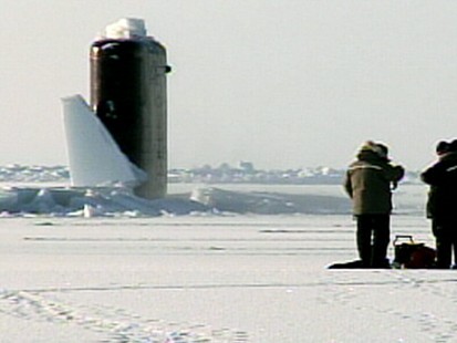 VIDEO: Arctic sub