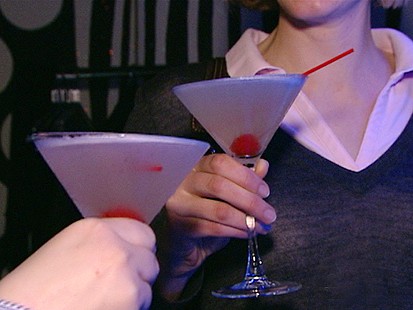 VIDEO: Womens Drinking Danger