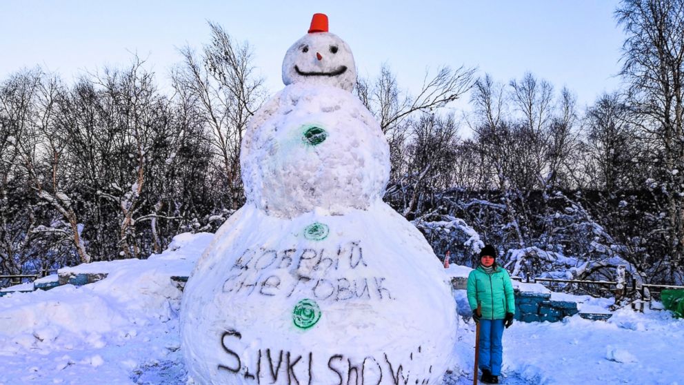 Snowman Builders Aim For Big Money In Video Contest Abc News